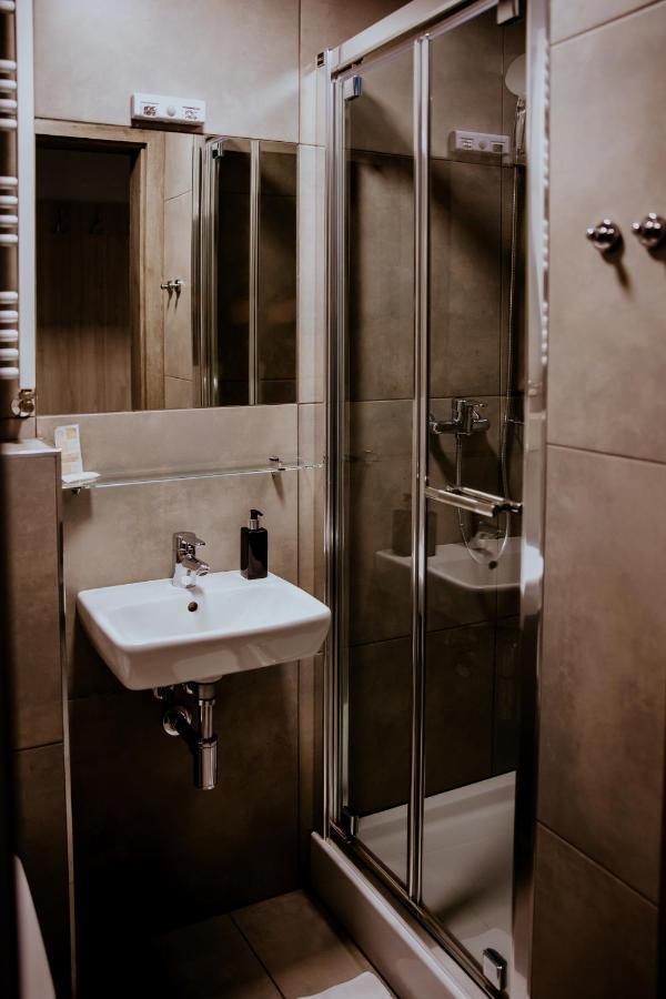 Hotel Greys Polonia Zasutowo Bagian luar foto