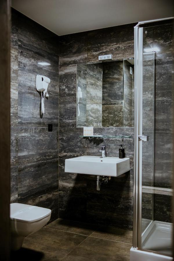 Hotel Greys Polonia Zasutowo Bagian luar foto