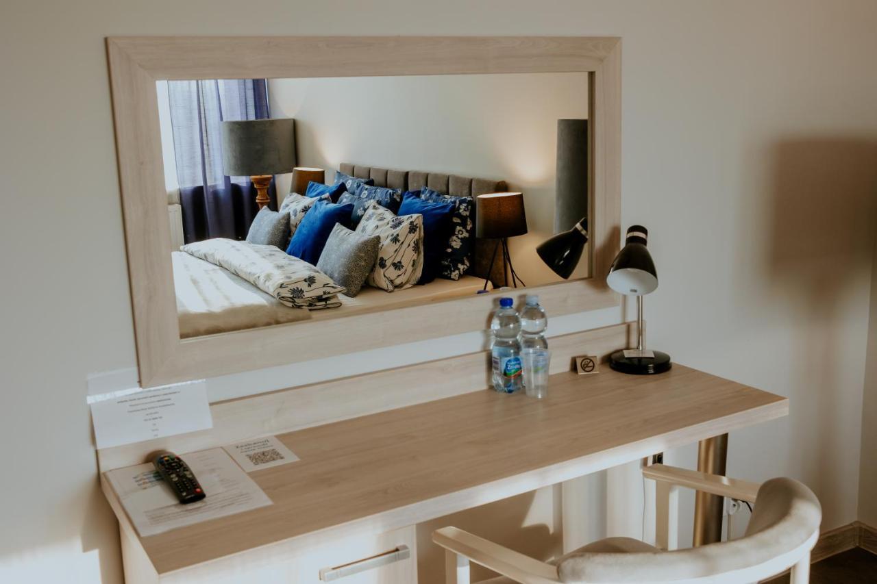 Hotel Greys Polonia Zasutowo Bagian luar foto