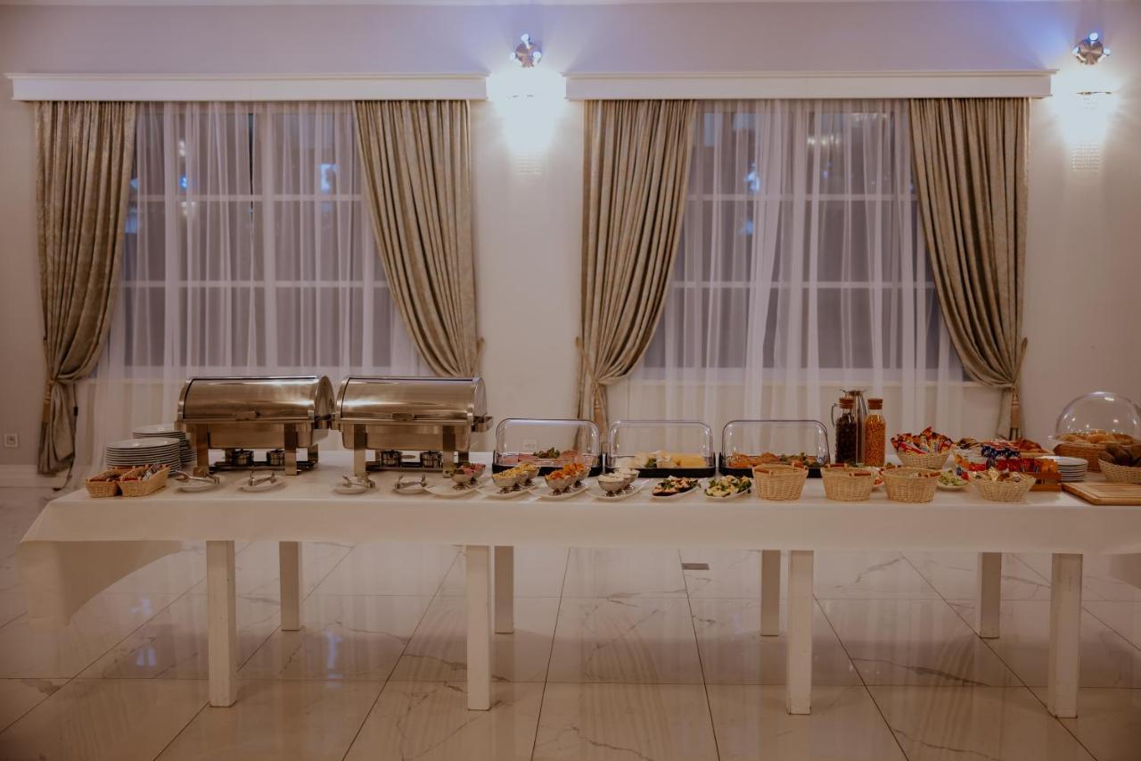Hotel Greys Polonia Zasutowo Bagian luar foto