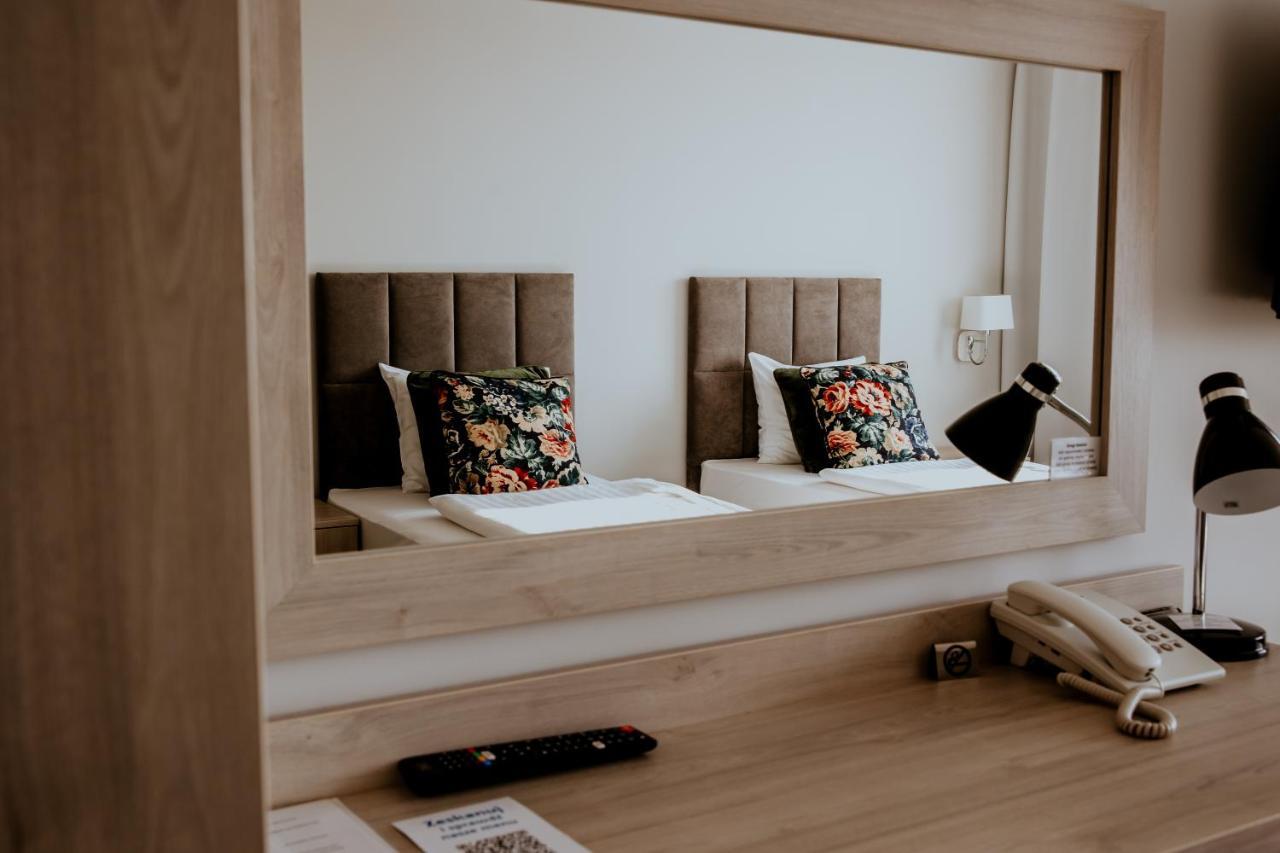 Hotel Greys Polonia Zasutowo Bagian luar foto