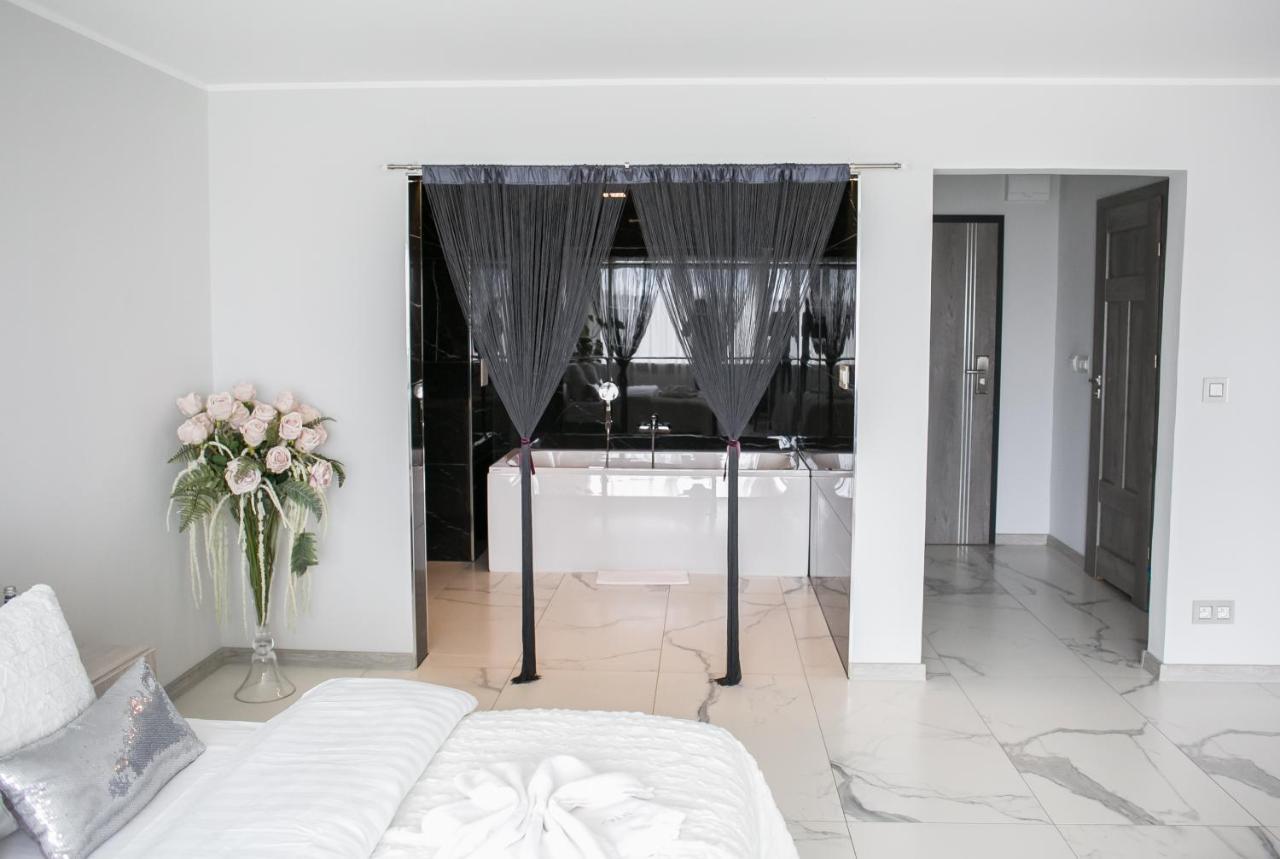 Hotel Greys Polonia Zasutowo Bagian luar foto